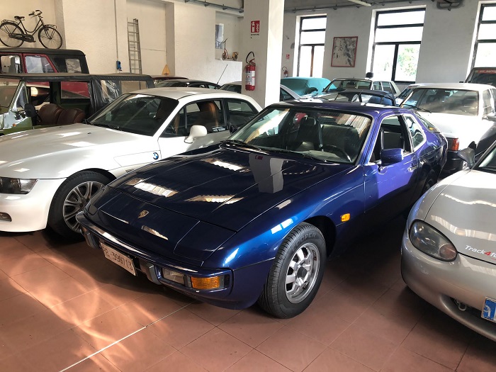 PORSCHE 924